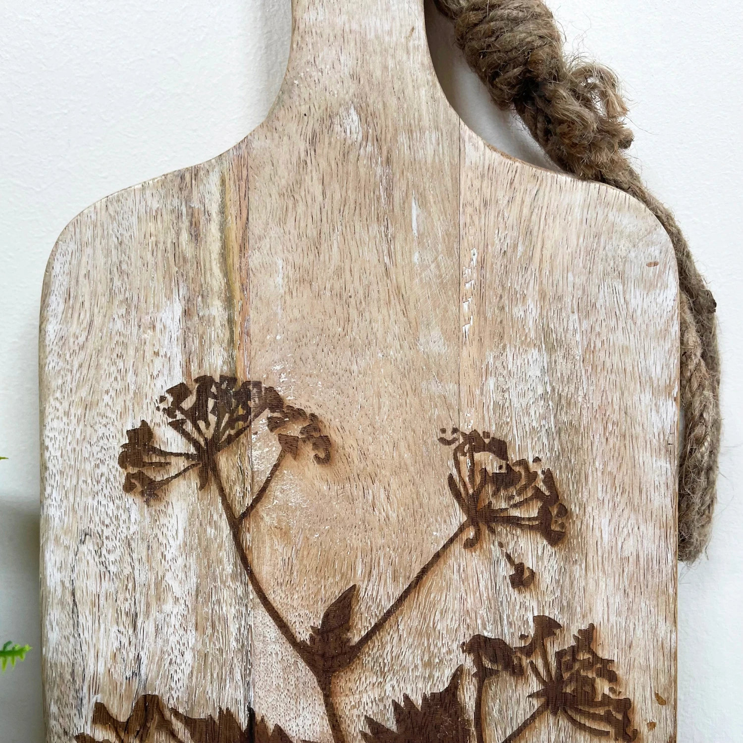 Darthome Limited Mango Wood Chopping Board With Dark Tree Etching 3 Darthome Limited Mango Wood Chopping Board With Dark Tree Etching - Image 3